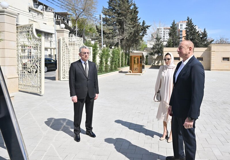 Prezidentlə xanımı 