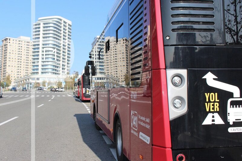 Bakıda fəaliyyət göstərən köhnə avtobuslar YENİLƏNƏCƏK