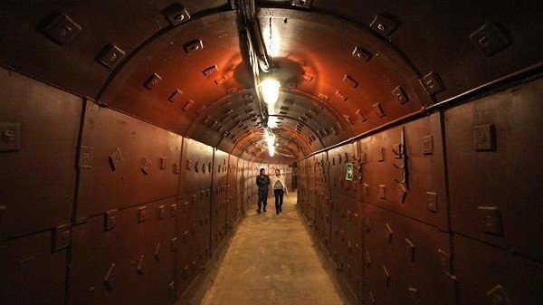 Polşa bomba sığınacaqlarını hazır vəziyyətə gətirir