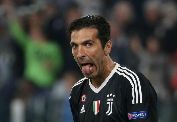 Buffon yeni rekorda imza atdı