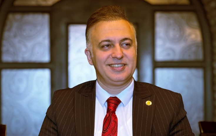 Musiqiçiyə yox, ombasını böyüdənlərə hörmət qoyurlar