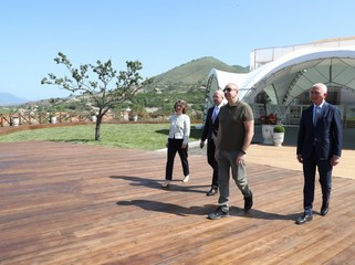 Prezident İlham Əliyevə Laçın şəhərinin Baş planı təqdim olunub