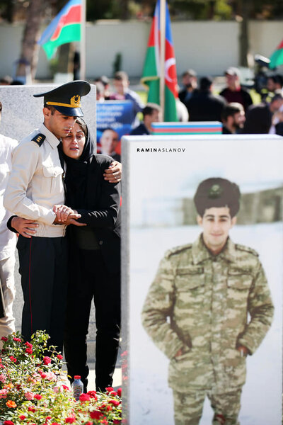 Gözü yaşlı ana, cavankən qocalan şəhidin həyat yoldaşı - Bu günün ağrısı FOTOLARDA