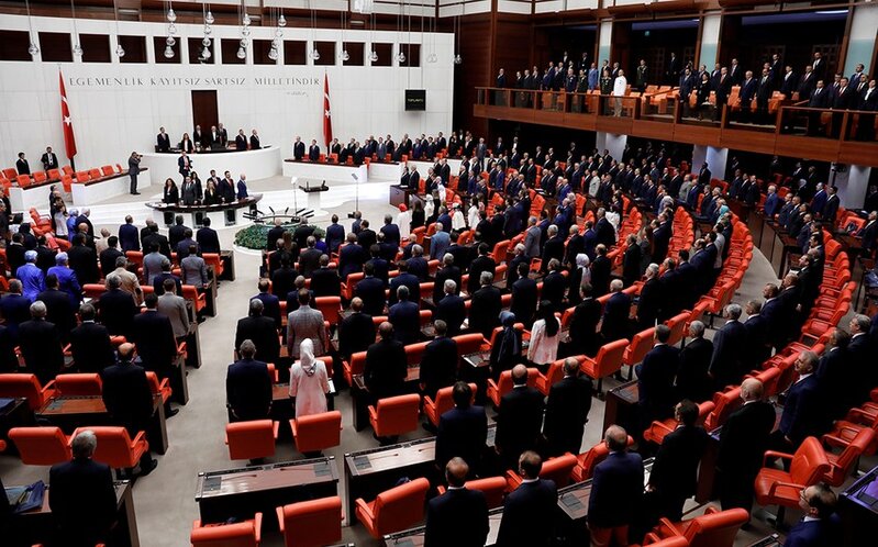 Türkiyə parlamentində İsveçin NATO-ya qəbul edilməsi müzakirə edildi