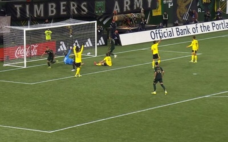 Nəriman Axundzadənin komandası mövsümə məğlubiyyətlə başladı