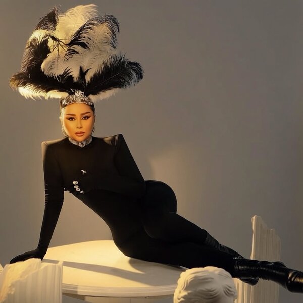 Xatirənin ad günü fotosessiyası plagiat çıxdı - FOTOLAR