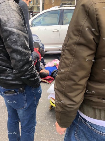 Bakıda ağır qəza: Motosiklet "Volkswagen"lə toqquşdu - FOTO