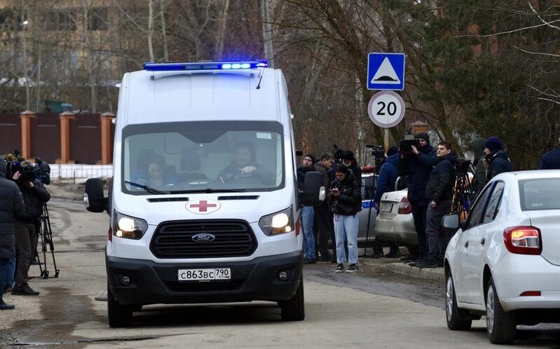 Moskva vilayətində ticarət mərkəzinə SİLAHLI HÜCUM - YARALANANLAR VAR