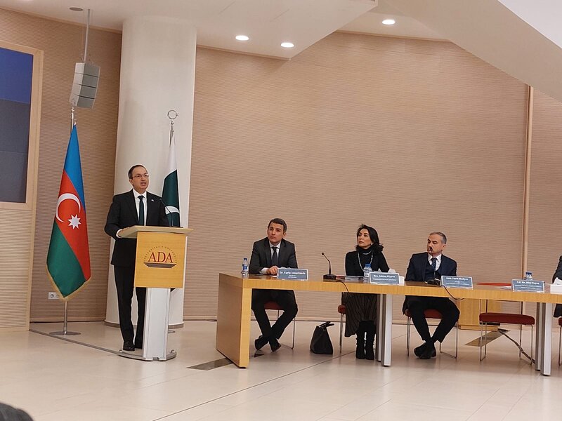 Kəşmir Həmrəylik gününə həsr olunmuş konfrans keçirildi - FOTOLAR