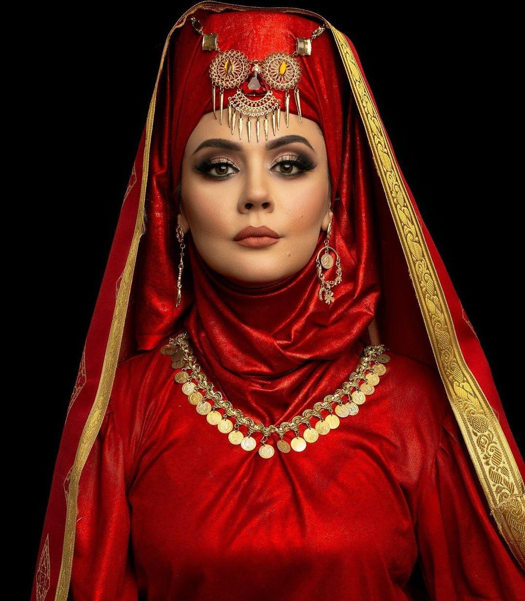 Oksana "Keçmiş əsrin türk qadınları" layihəsində - Fotolar