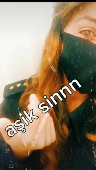 MN: 'Sosial şəbəkədə hərbçi adından paylaşım edən qadının Ordumuza heç bir aidiyyəti yoxdur