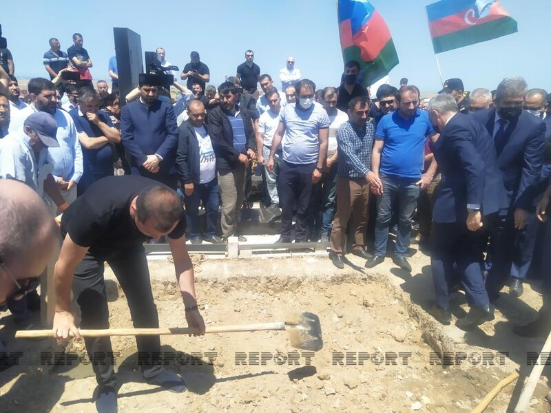 Şəhid jurnalist Məhərrəm İbrahimov torpağa tapşırıldı