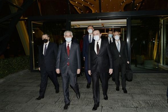 Gürcüstanın Baş nazirinin Azərbaycana səfəri başa çatıb – FOTO