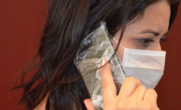 Epidemiya dövründə telefonların hansı yolla istifadəsi təhlükəsizdir? - FOTO