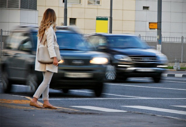 Abşeronda 25 yaşlı gənc qız yol qəzasında ağır xəsarət aldı