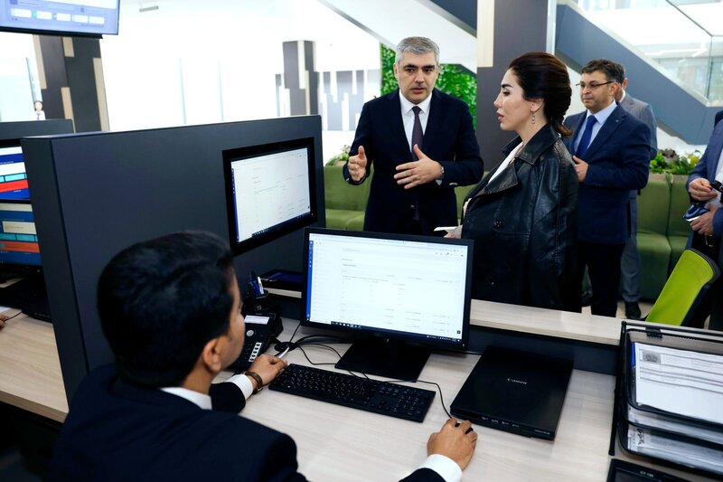 Özbəkistandan olan nümayəndələr Azərbaycanın dövlət qurumlarının fəaliyyəti ilə tanış olublar - FOTOLAR