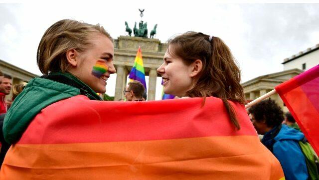 Homoseksuallarla bağlı Səhiyyə Nazirliyindən yeni qanun layihəsi - 18 yaşdan aşağı şəxslər...