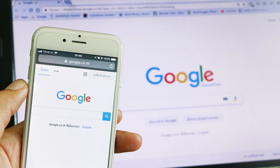 Sosial şəbəkə istifadəçiləri internetdə ən utancverici sorğularını paylaşıblar