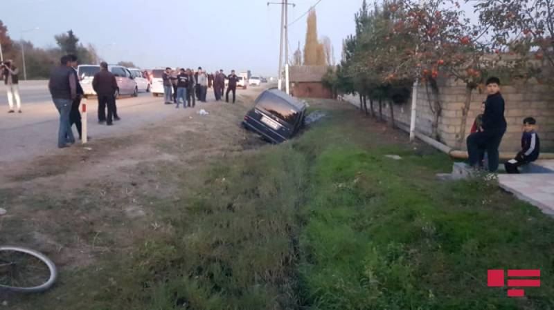 Ucarda avtomobil velosipedçini vuraraq öldürdü - FOTO
