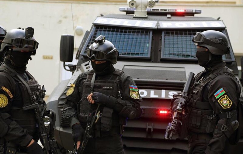 Bakıda əməliyyat: polisin köməyinə FHN qüvvələri gəldi