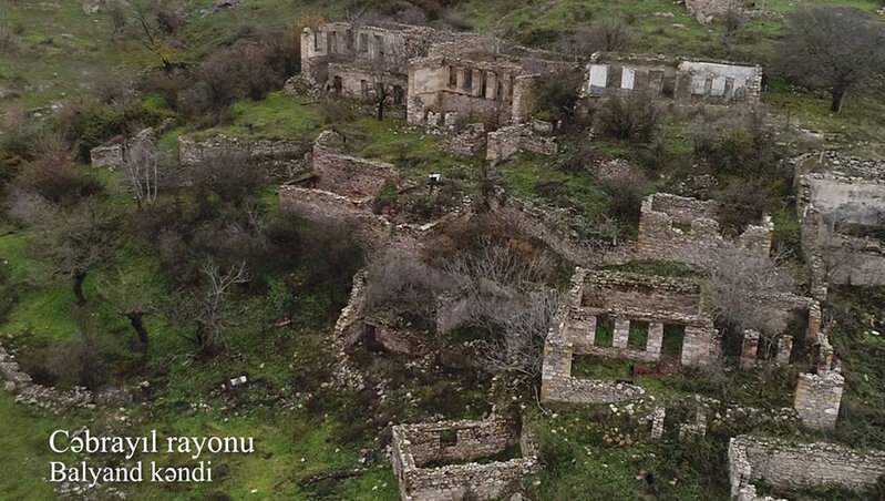 Düşmənin daşı daş üstdə qoymadığı daha bir kəndimiz... - VİDEO