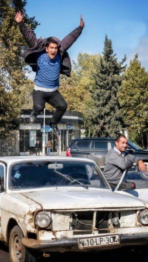 Azərbaycan sevinc içindədir - FOTO