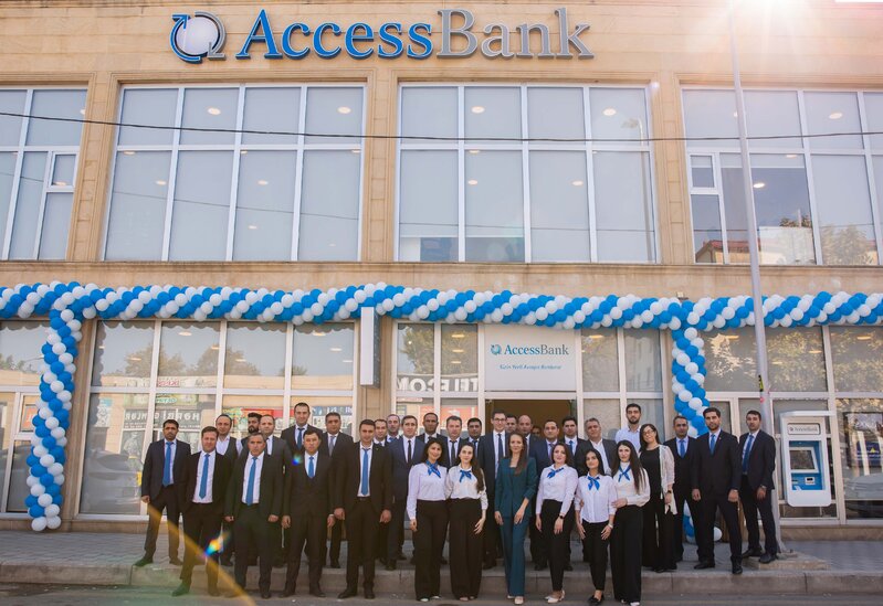 AccessBank yeni konseptli növbəti filialını təqdim etdi