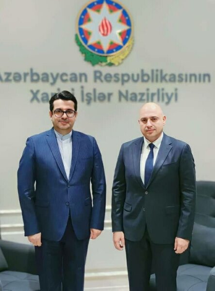 Hikmət Hacıyev İran səfiri ilə müzakirə apardı