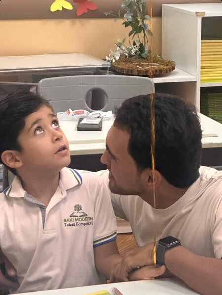 Tunar oğlunu birinci sinfə yola saldı - FOTOLAR