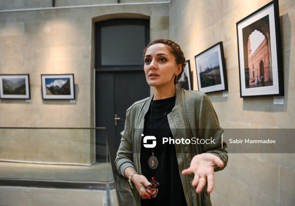 Tək səyahət edən, meşələrin içində gizlənmiş kəndləri kəşf edən azərbaycanlı xanımla MÜSAHİBƏ + FOTO