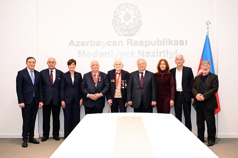 Mədəniyyət xadimlərinə dövlət təltifləri təqdim olundu - FOTOLAR