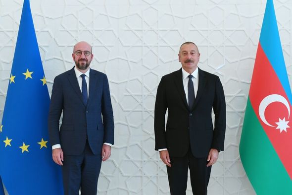 İlham Əliyev və Şarl Mişel birgə işçi nahar ediblər - FOTO