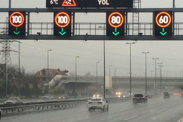 Hava şəraiti ilə əlaqədar bəzi yollarda sürət həddi endirildi