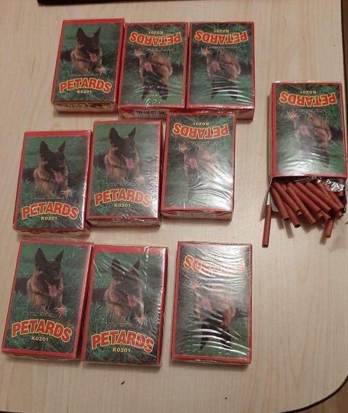 Pirotexniki vasitələr satanlar saxlanıldı - FOTOLAR