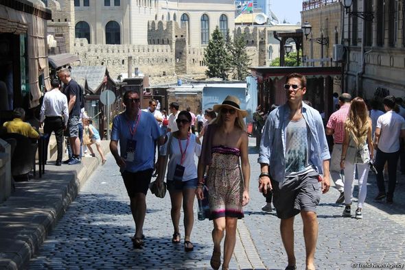 Azərbaycanın turizm sektoru yay fəsli ərəfəsində: Turlar, qiymətlər, marşrutlar - ARAŞDIRMA + FOTO