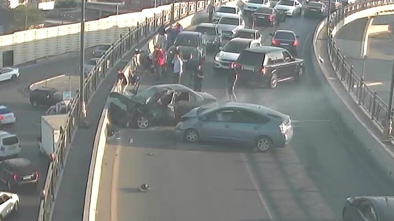 Bakıda qəza səbəbindən bağlanan yol açıldı - FOTOLAR