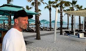 Dünya ulduzu Ceyson Statham tətil üçün Antalyaya gəlib
