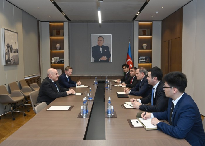 Ceyhun Bayramov Putinin xüsusi nümayəndəsi ilə görüşdü