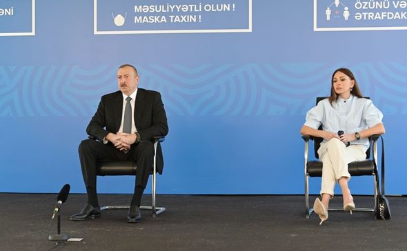 İlham Əliyev və Mehriban Əliyeva üç modul tipli xəstəxananın açılışında - FOTO