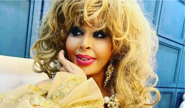 Səhnə fəaliyyətinin 50 illiyini qeyd edəcək