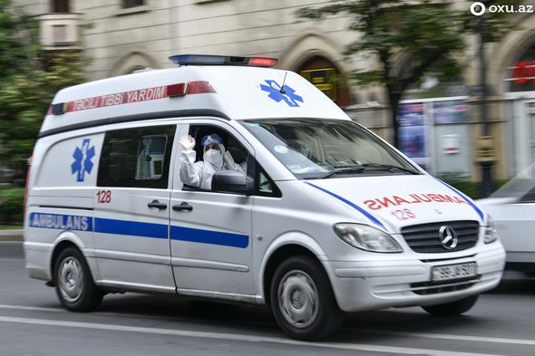 Bakı sərt karantində: İcazə, polis postları, şəhərin sükutu... - FOTOREPORTAJ