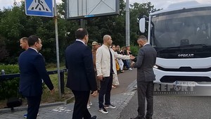 Ukraynalı uşaqlar reabilitasiya üçün Azərbaycana göndərilir - FOTOLAR
