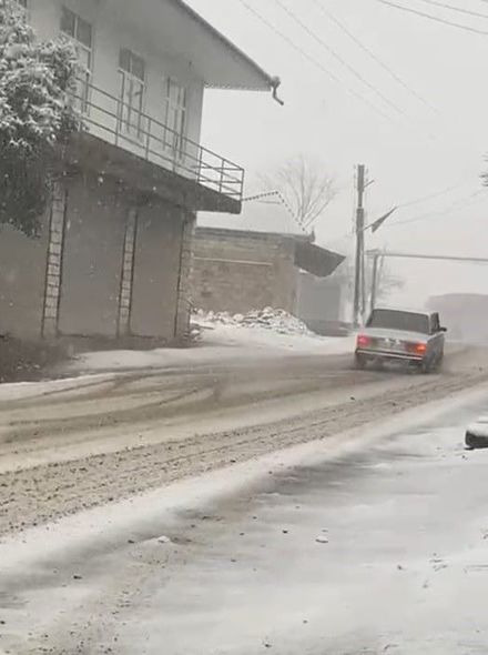Qarlı yollarda avtoxuliqanlıq edən sürücülər saxlanıldı - FOTO