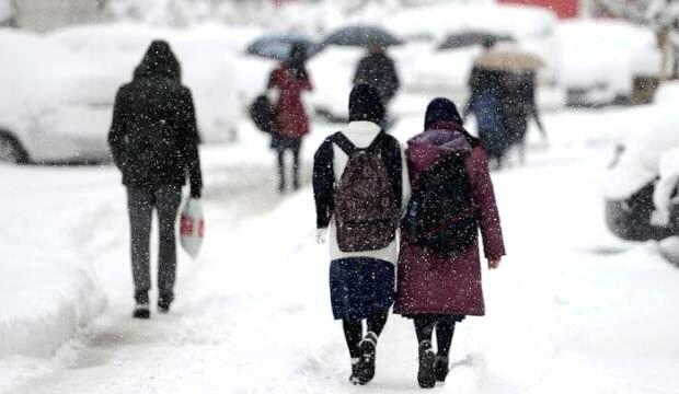 Kəskin hava şəraitinə görə məktəblər bağlandı