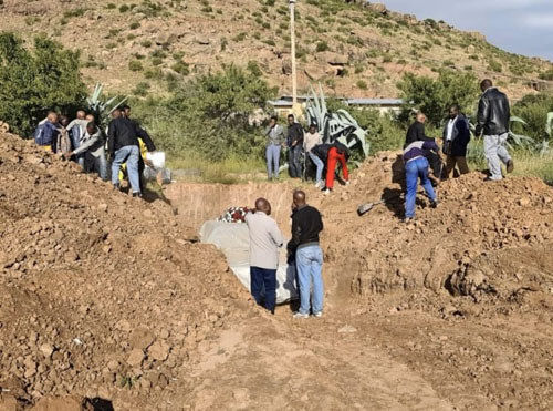 CAR-da kişini sevdiyi avtomobili ilə birlikdə dəfn etdilər – FOTO