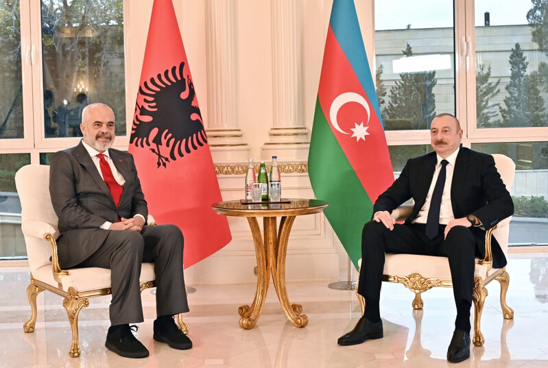 Azərbaycan Prezidentinin Albaniyanın Baş naziri ilə təkbətək görüşü olub - FOTO