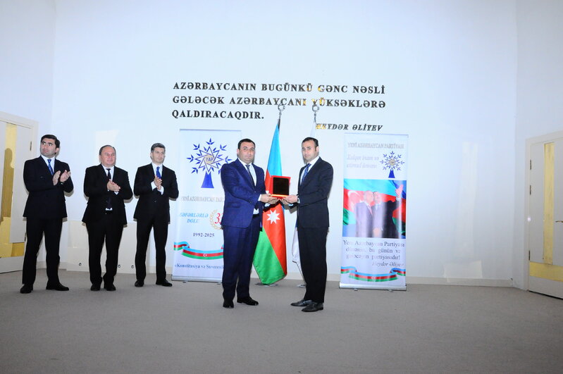 Göygöldə YAP-ın yaranmasının 33-cü ildönümü qeyd olundu - FOTOLAR