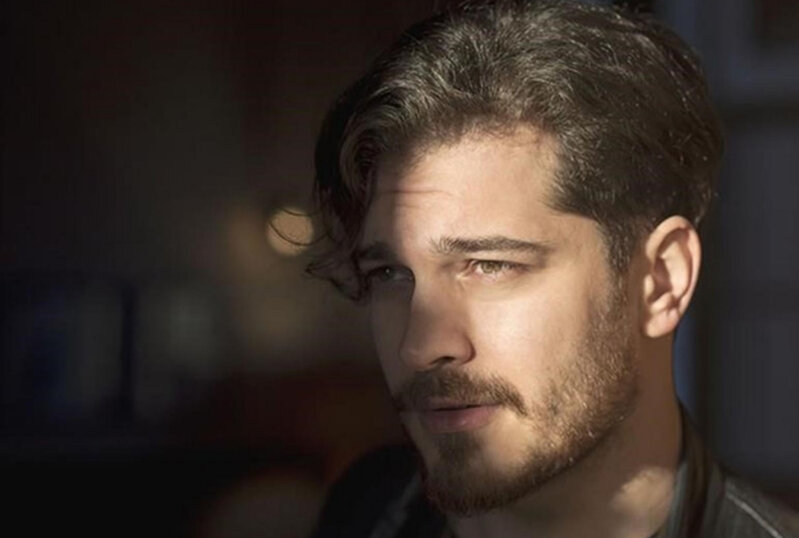 Çağatay Ulusoy serial çəkilişi zamanı ölümdən döndü