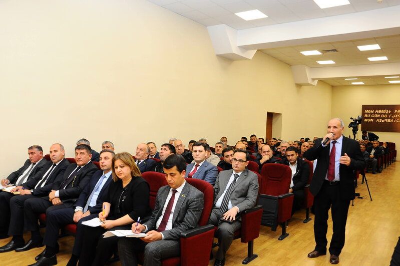 Göygöldə sahibkar və fermerləri maraqlandıran məsələlər müzakirə edildi - FOTOLAR