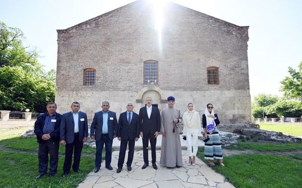 Prezident İlham Əliyev Qəbələnin Nic qəsəbəsindəki Müqəddəs Məryəm Ana Alban kilsəsində olub - FOTO